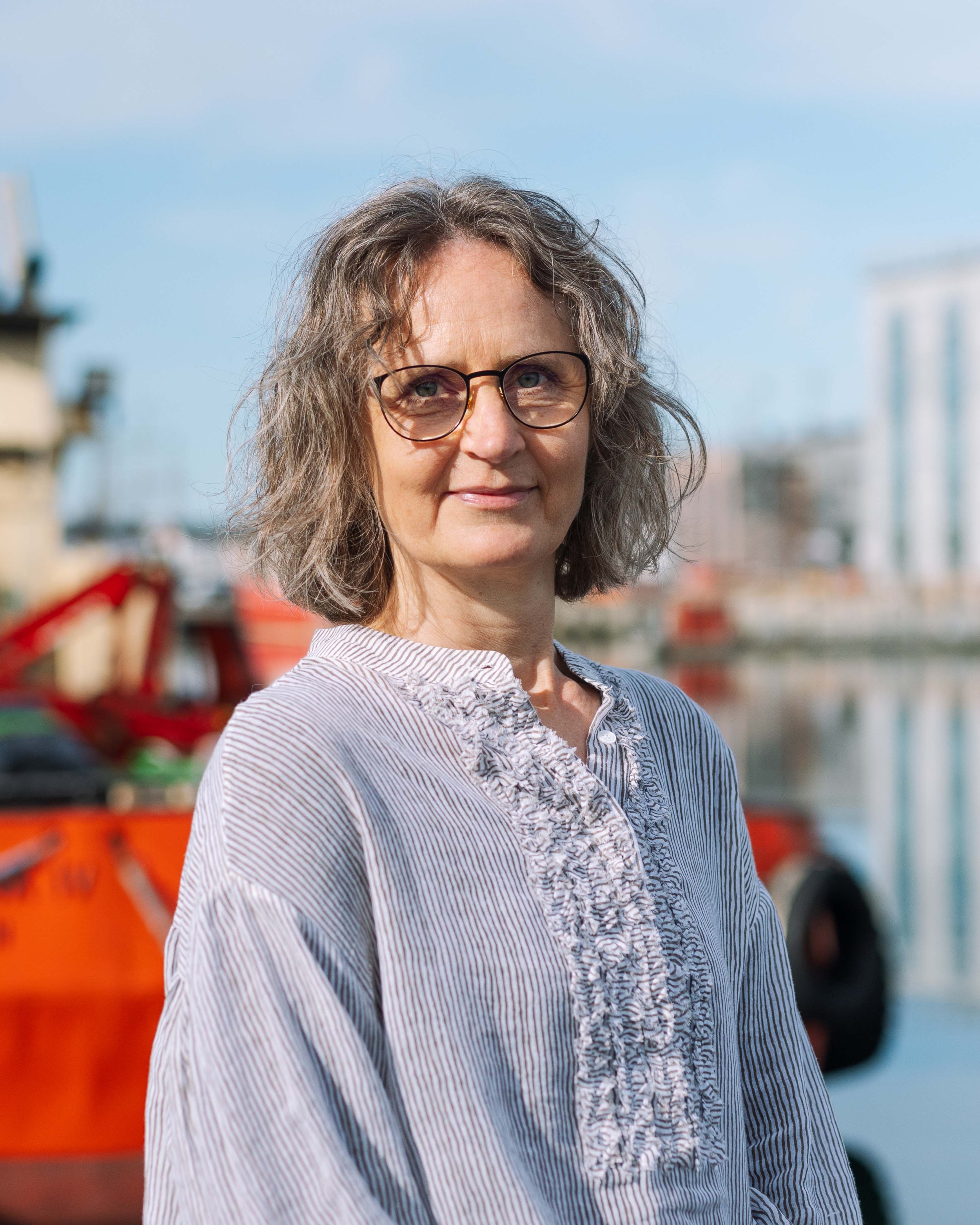 Karin Hedely